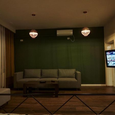 プリシュティナUrban Cozy Retreatアパートメント エクステリア 写真