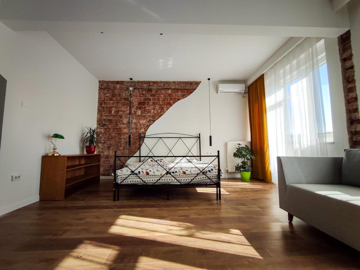 プリシュティナUrban Cozy Retreatアパートメント エクステリア 写真
