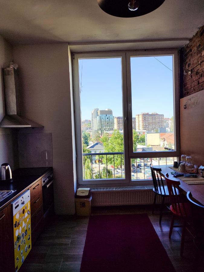 プリシュティナUrban Cozy Retreatアパートメント エクステリア 写真